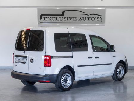 2017-Volkswagen-Caddy-4-16-TDI-75kW-SWB-Auto-Panel-Van_5