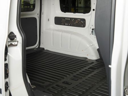2017-Volkswagen-Caddy-4-16-TDI-75kW-SWB-Auto-Panel-Van_7