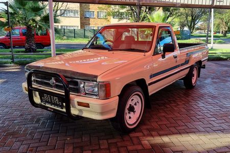1996-Toyota-Hilux-2400-D-Raider-Single-Cab_2