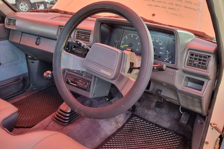 1996-Toyota-Hilux-2400-D-Raider-Single-Cab_8