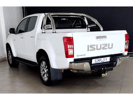 2019-Isuzu-D-Max-300-LX-Double-Cab_2