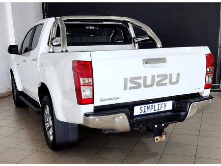 2019-Isuzu-D-Max-300-LX-Double-Cab_8