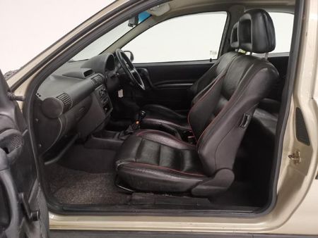 2002-Opel-Corsa-16-GSi_8
