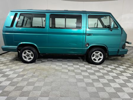 1998-Volkswagen-Caravelle-26i_5