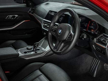 2021-BMW-3-Series-330is-Edition_10
