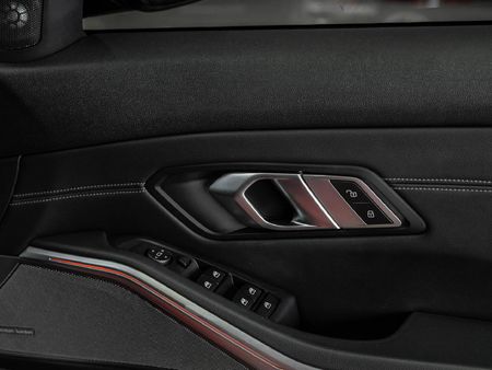 2021-BMW-3-Series-330is-Edition_11