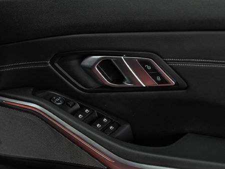2021-BMW-3-Series-330is-Edition_19