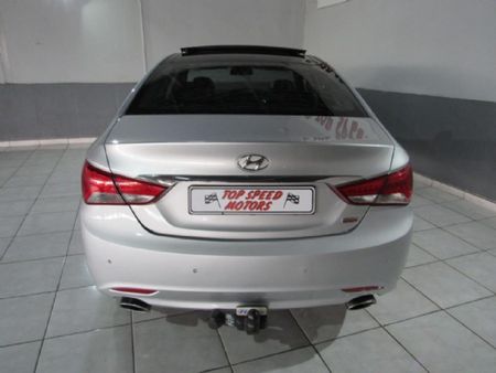 2015-Hyundai-Sonata-24-GDI-Elite-Auto_3