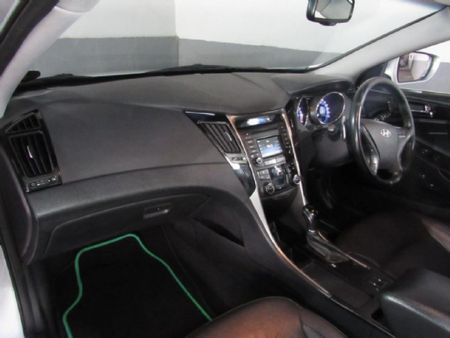 2015-Hyundai-Sonata-24-GDI-Elite-Auto_5