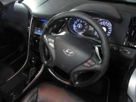 2015-Hyundai-Sonata-24-GDI-Elite-Auto_6