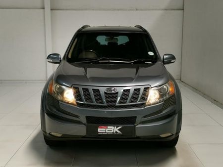 2013-Mahindra-XUV-500-22D-mHawk-7-seat-W8_1