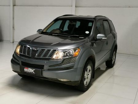 2013-Mahindra-XUV-500-22D-mHawk-7-seat-W8_2