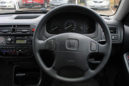 2000-Honda-Ballade-180i-Luxline-Auto_11