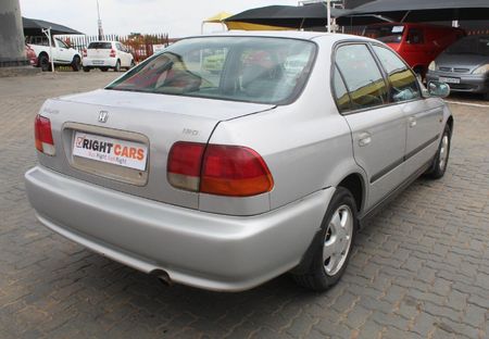 2000-Honda-Ballade-180i-Luxline-Auto_6