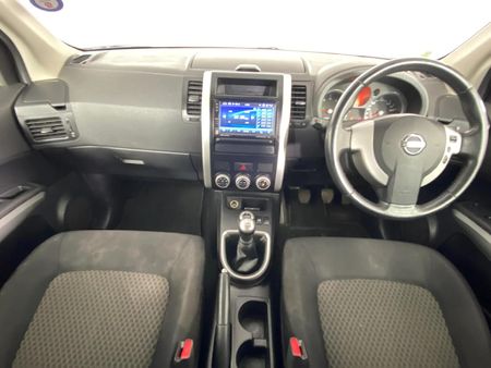 2010-Nissan-X-Trail-25-SE-4x4_1