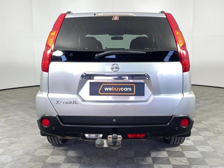 2010-Nissan-X-Trail-25-SE-4x4_6