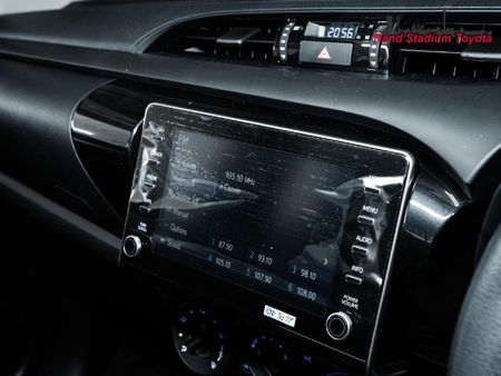 2022-Toyota-Hilux-24-GD-6-Raised-Body-Raider-Extended-Cab_13