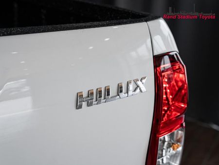 2022-Toyota-Hilux-24-GD-6-Raised-Body-Raider-Extended-Cab_8