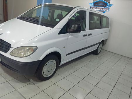 2005-Mercedes-Benz-Vito-115-CDI-CrewBus_1
