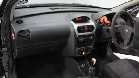 2009-Opel-Corsa-Utility-14i-Sport_7