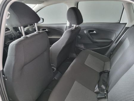 2022-Volkswagen-Polo-Vivo-16-Highline-5-dr_7