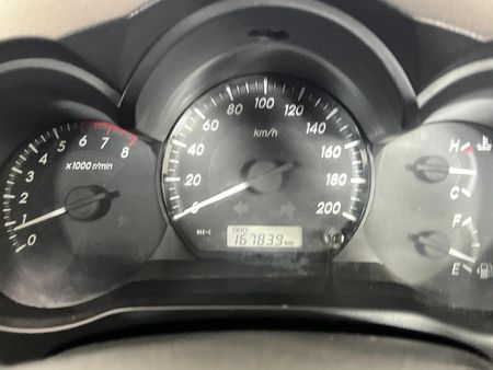 2013-Toyota-Hilux-20-VVTi-Single-Cab_1