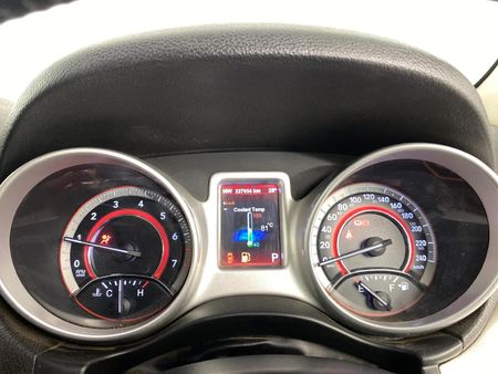 2012-Dodge-Journey-36-V6-SXT-Auto_2