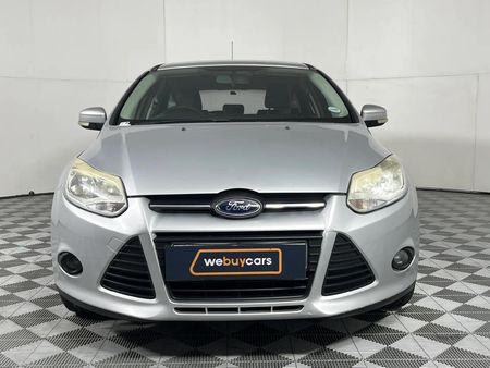 2011-Ford-Focus-16-Ti-VCT-Trend_3