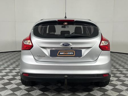 2011-Ford-Focus-16-Ti-VCT-Trend_6