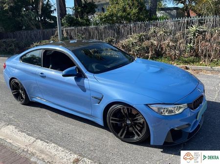 2014-BMW-M4-Coupe-Auto_1