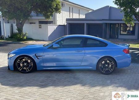 2014-BMW-M4-Coupe-Auto_5