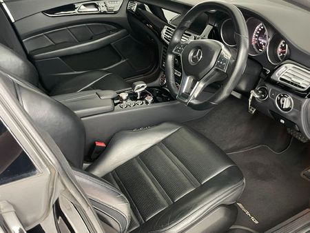 2013-Mercedes-Benz-CLS-CLS-63-AMG_6
