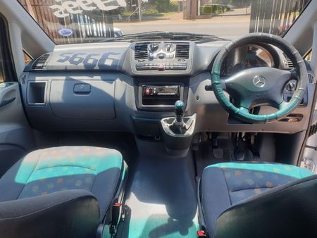 2005-Mercedes-Benz-Vito-115-CDI-CrewBus_10