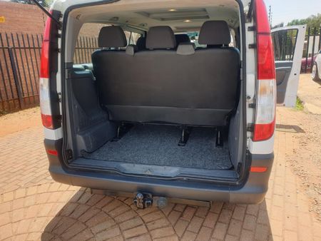 2005-Mercedes-Benz-Vito-115-CDI-CrewBus_12
