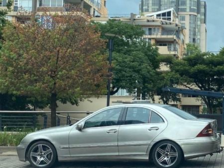 2005-Mercedes-Benz-C-Class-C-270-CDi-Avantgarde-Auto_0