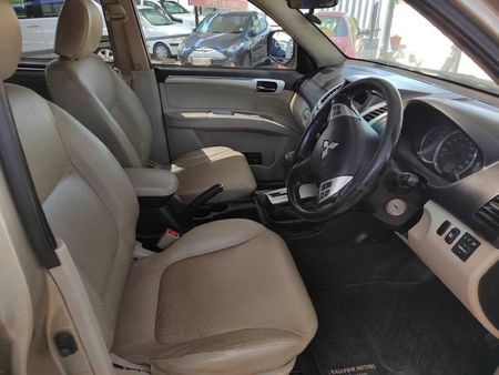 2010-Mitsubishi-Pajero-Sport-32-DI-D-GLS-Auto_15