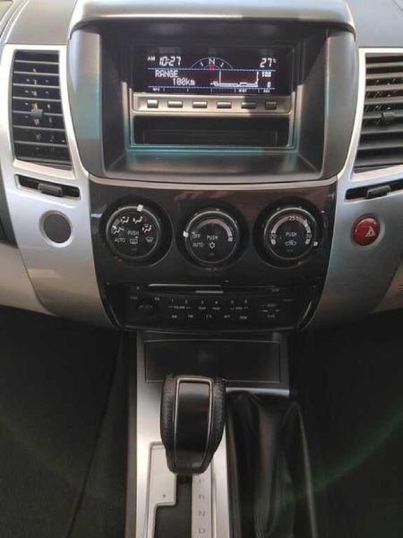 2010-Mitsubishi-Pajero-Sport-32-DI-D-GLS-Auto_17