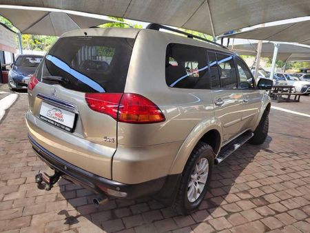 2010-Mitsubishi-Pajero-Sport-32-DI-D-GLS-Auto_6