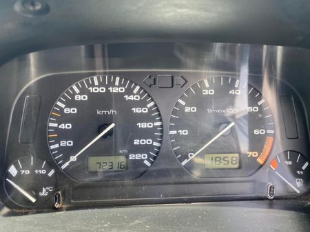 1999-Volkswagen-Polo-Playa-16_9