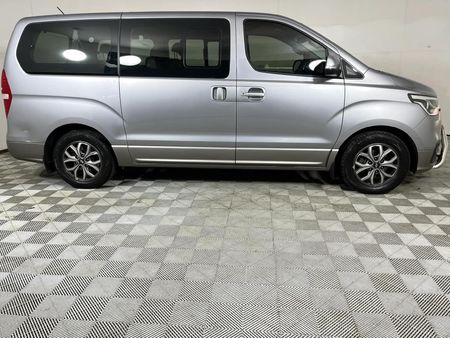 2020-Hyundai-H-1-25-CRDi-Elite-Auto_5