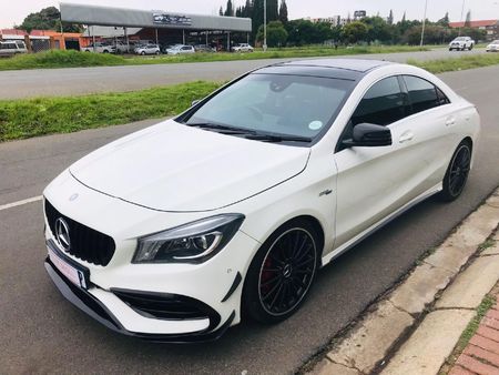 2014-Mercedes-AMG-CLA-45-AMG_10