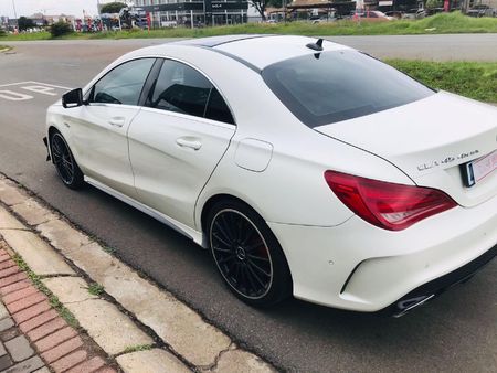 2014-Mercedes-AMG-CLA-45-AMG_5