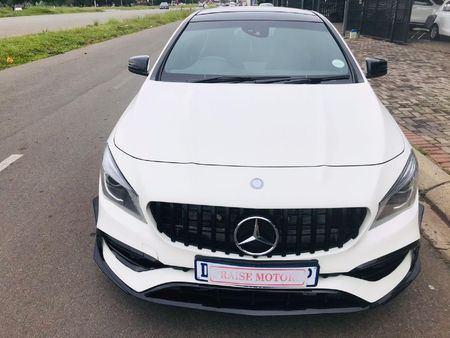 2014-Mercedes-AMG-CLA-45-AMG_6