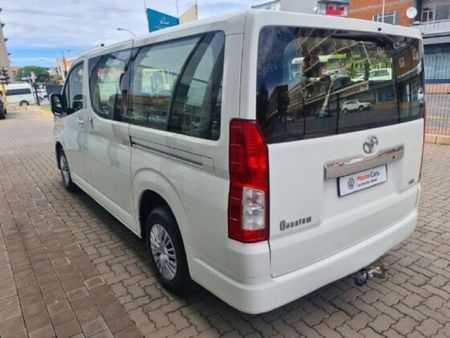 2019-Toyota-Quantum-28-GL-11-seat_4