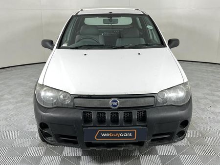 2006-Fiat-Strada-12-EL_2