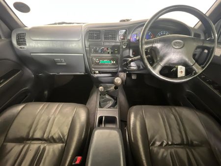 2004-Toyota-Hilux-30-KZ-TE-Raider-4x4-Double-Cab_1