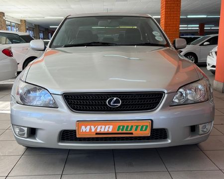 2001-Lexus-IS-200-Auto_1