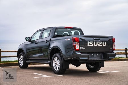 2023-Isuzu-D-Max-19-DDI-LS-4x4-Auto-Double-Cab_10