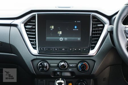 2023-Isuzu-D-Max-19-DDI-LS-4x4-Auto-Double-Cab_15