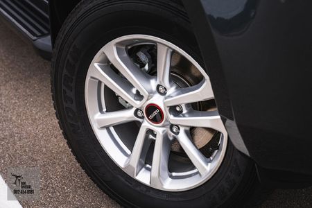 2023-Isuzu-D-Max-19-DDI-LS-4x4-Auto-Double-Cab_4